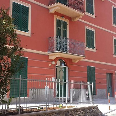 Appartamenti Enrica โมเนเลีย ภายนอก รูปภาพ