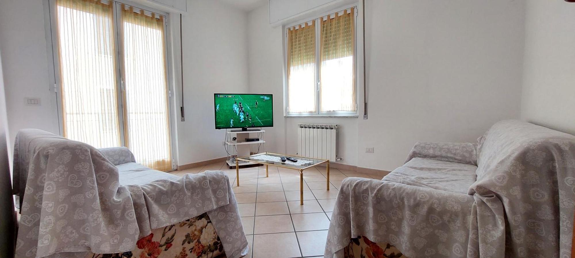 Appartamenti Enrica โมเนเลีย ภายนอก รูปภาพ