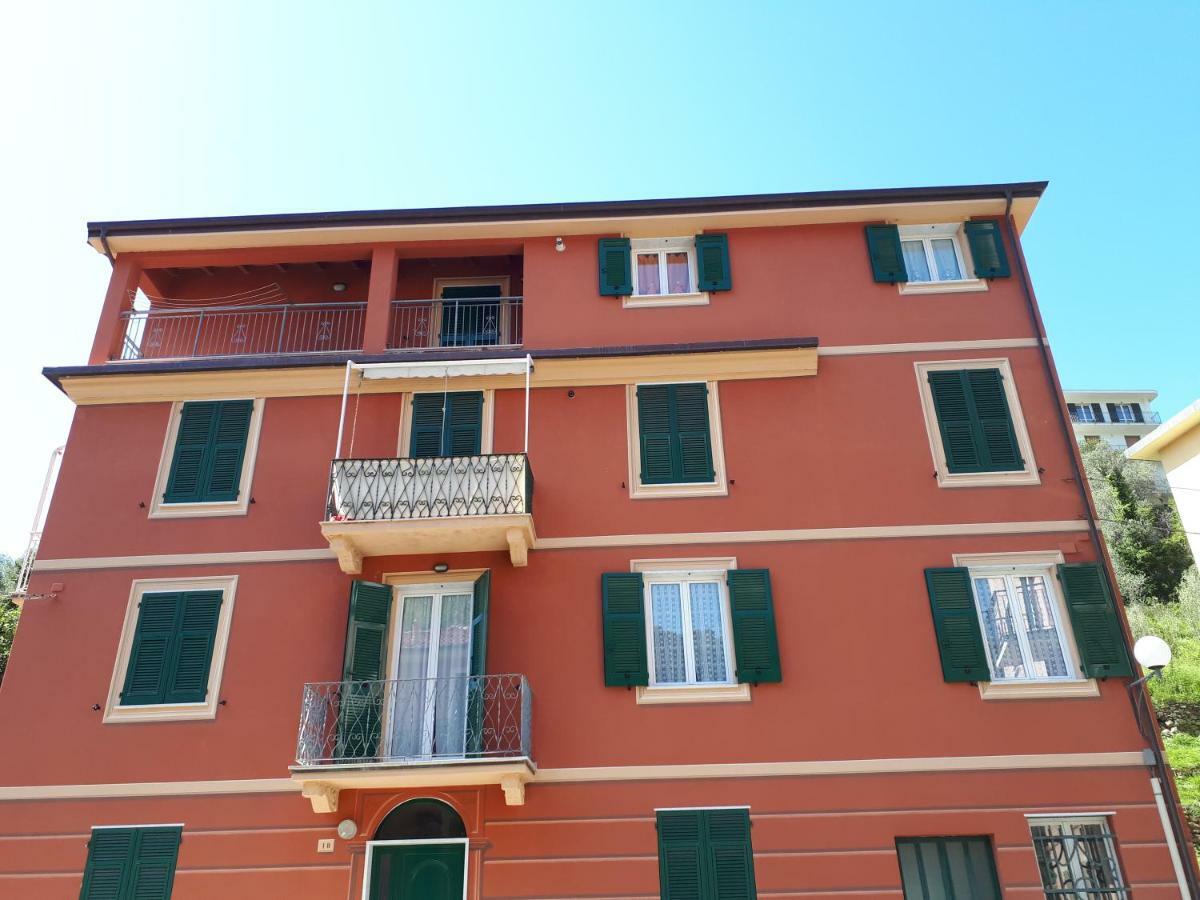 Appartamenti Enrica โมเนเลีย ภายนอก รูปภาพ